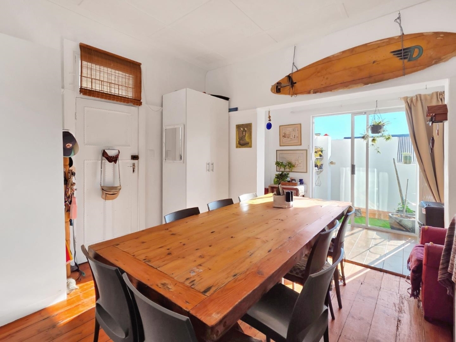 2 Bedroom Property for Sale in Sea Point Western Cape